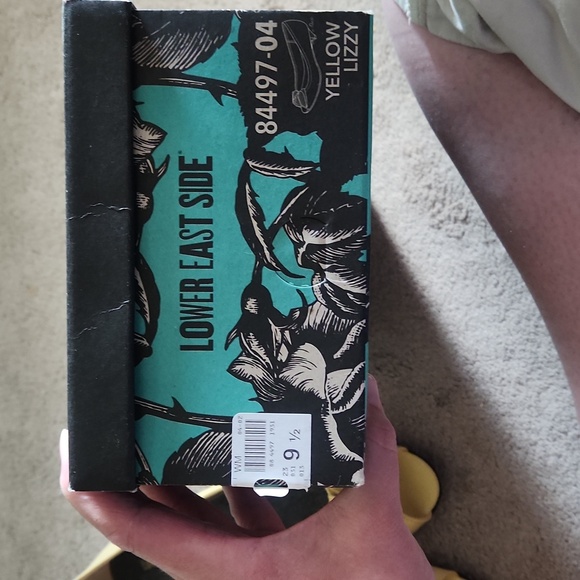 Lower East Side 9 1/2 Yellow Lizzy - Picture 7 of 8